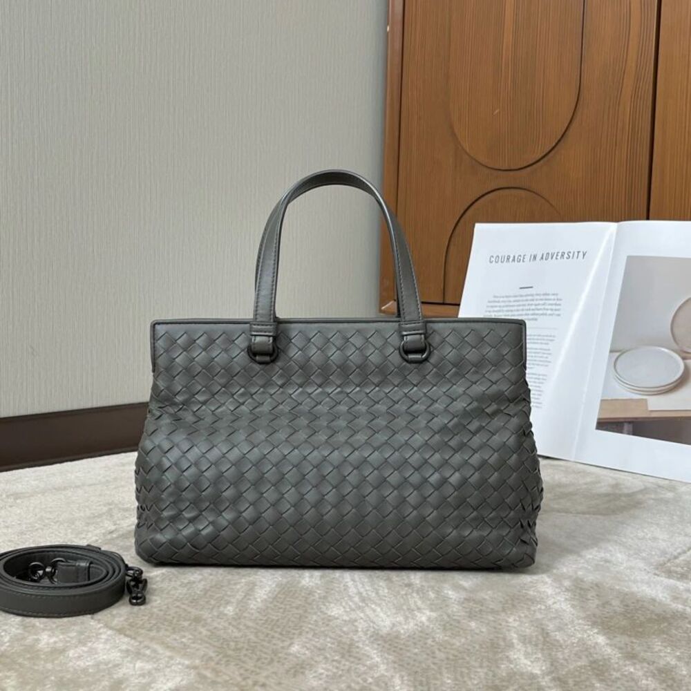Bv Women Pre-Loved Bag Very Good Condition